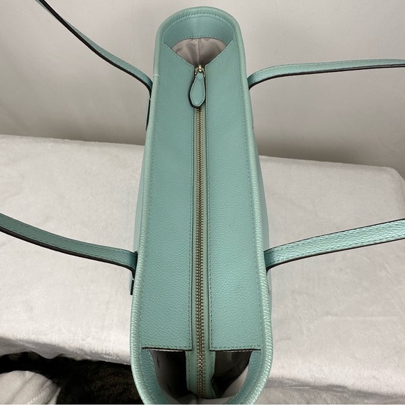 Kate Spade Tote - Picture 6 of 15